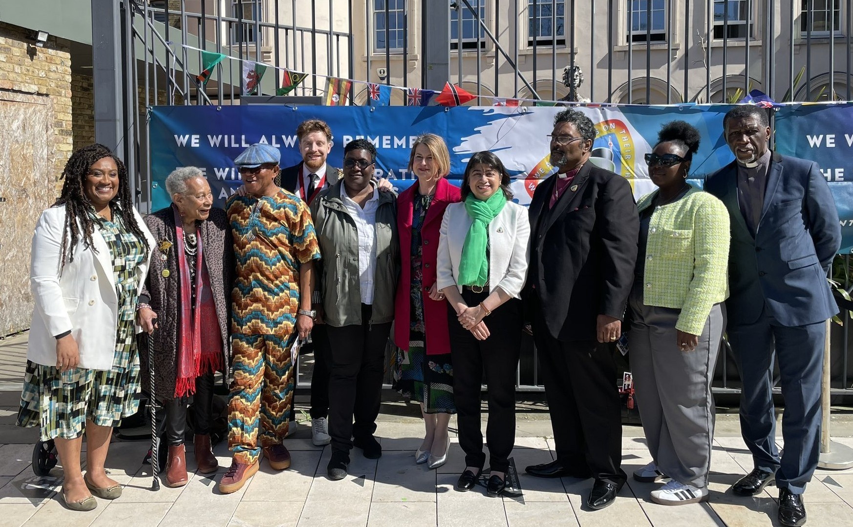 WNO group.jpeg (570 KB)